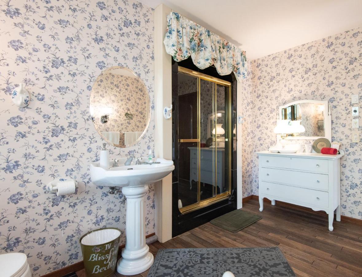 Chez Nous Bed & Breakfast Cornwall Екстериор снимка