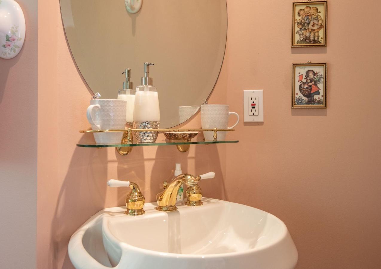 Chez Nous Bed & Breakfast Cornwall Екстериор снимка