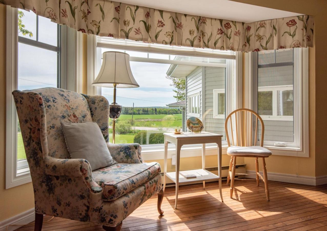 Chez Nous Bed & Breakfast Cornwall Екстериор снимка
